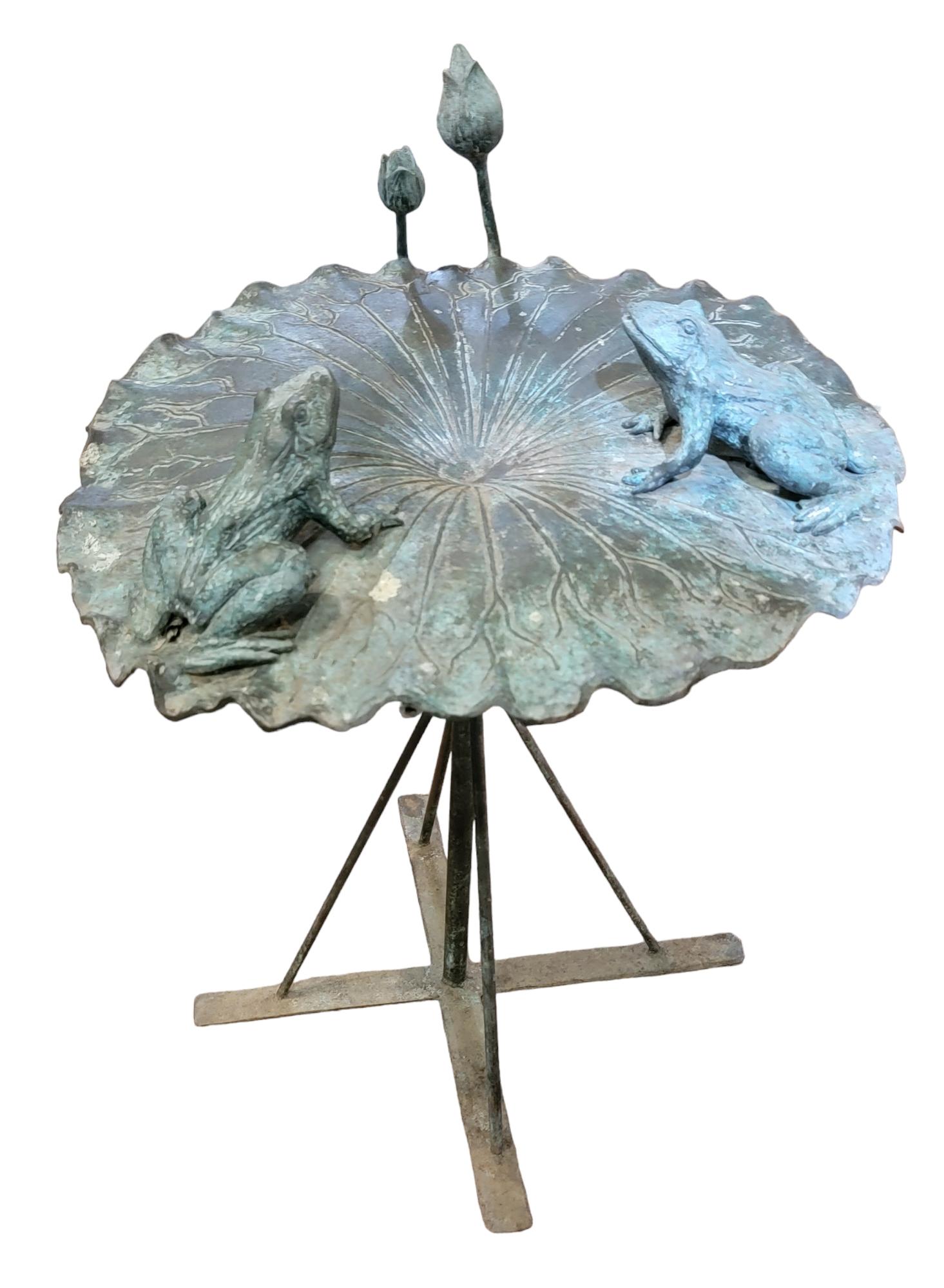 Antique Bronze Fountain of Lilly Pad  In Good Condition For Sale In Pasadena, CA