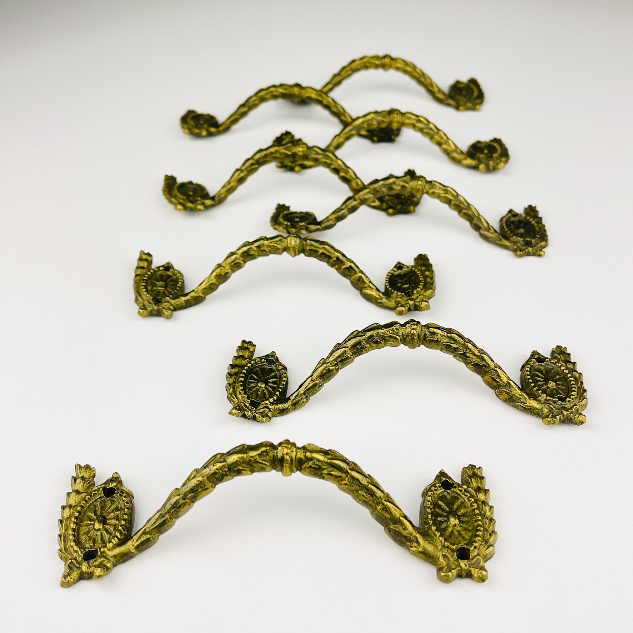 Tiradores antiguos de bronce para muebles, Juego de 8, Italia, años 30 en venta 1