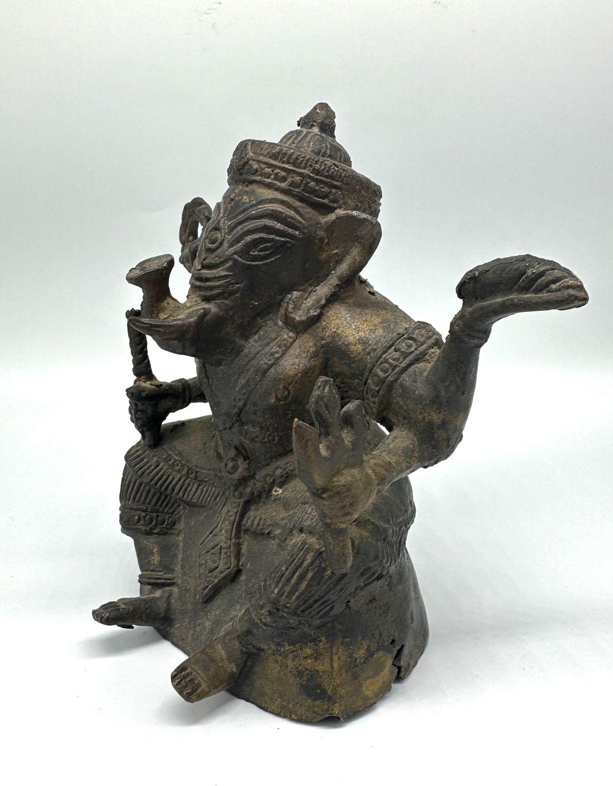 Anglo-Indian Antique Bronze Ganesha Seated Meditation Four Hands Hindu Ganapati Sculpture For Sale