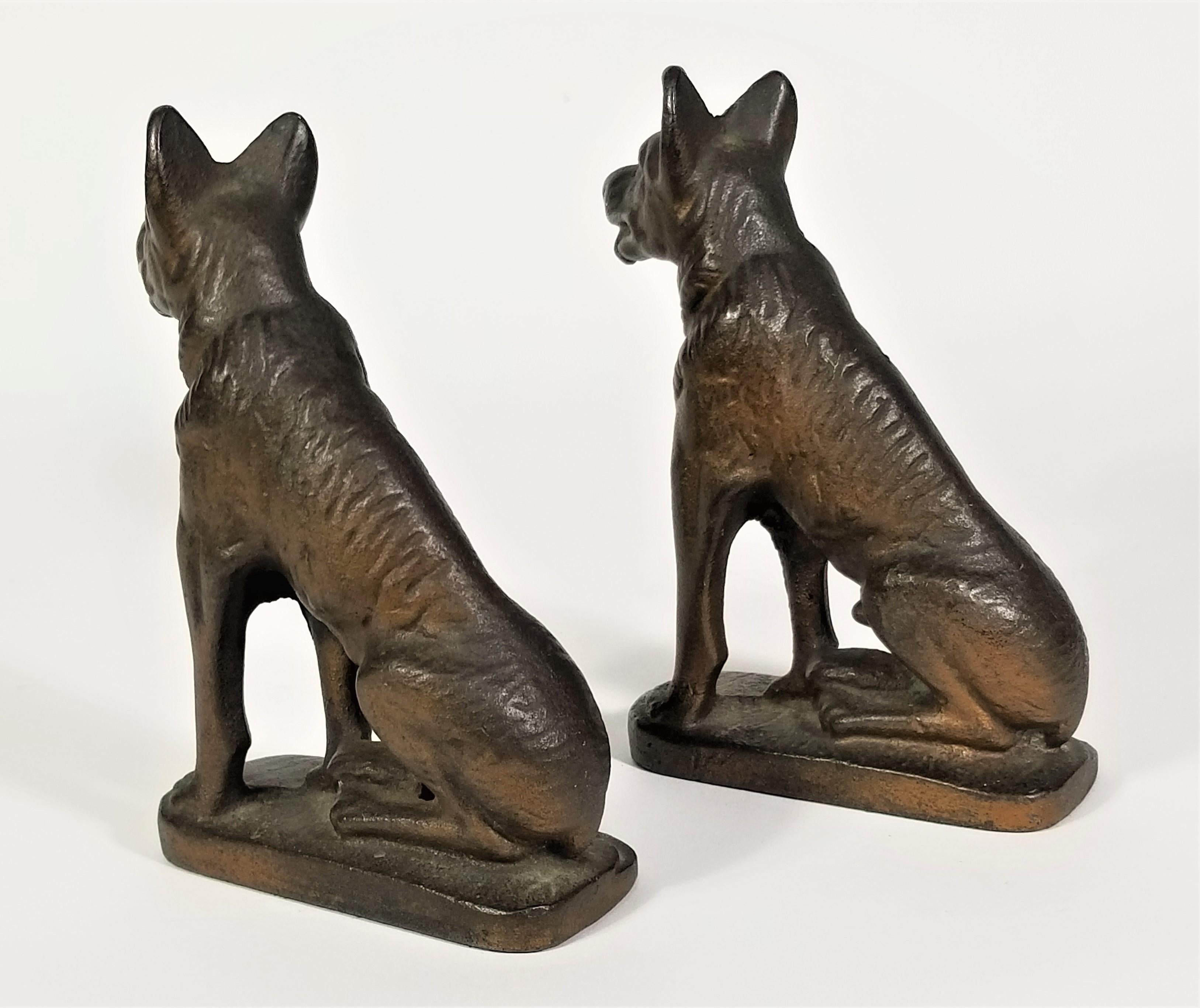 Serre-livres allemands Shepard en bronze antique en vente 1