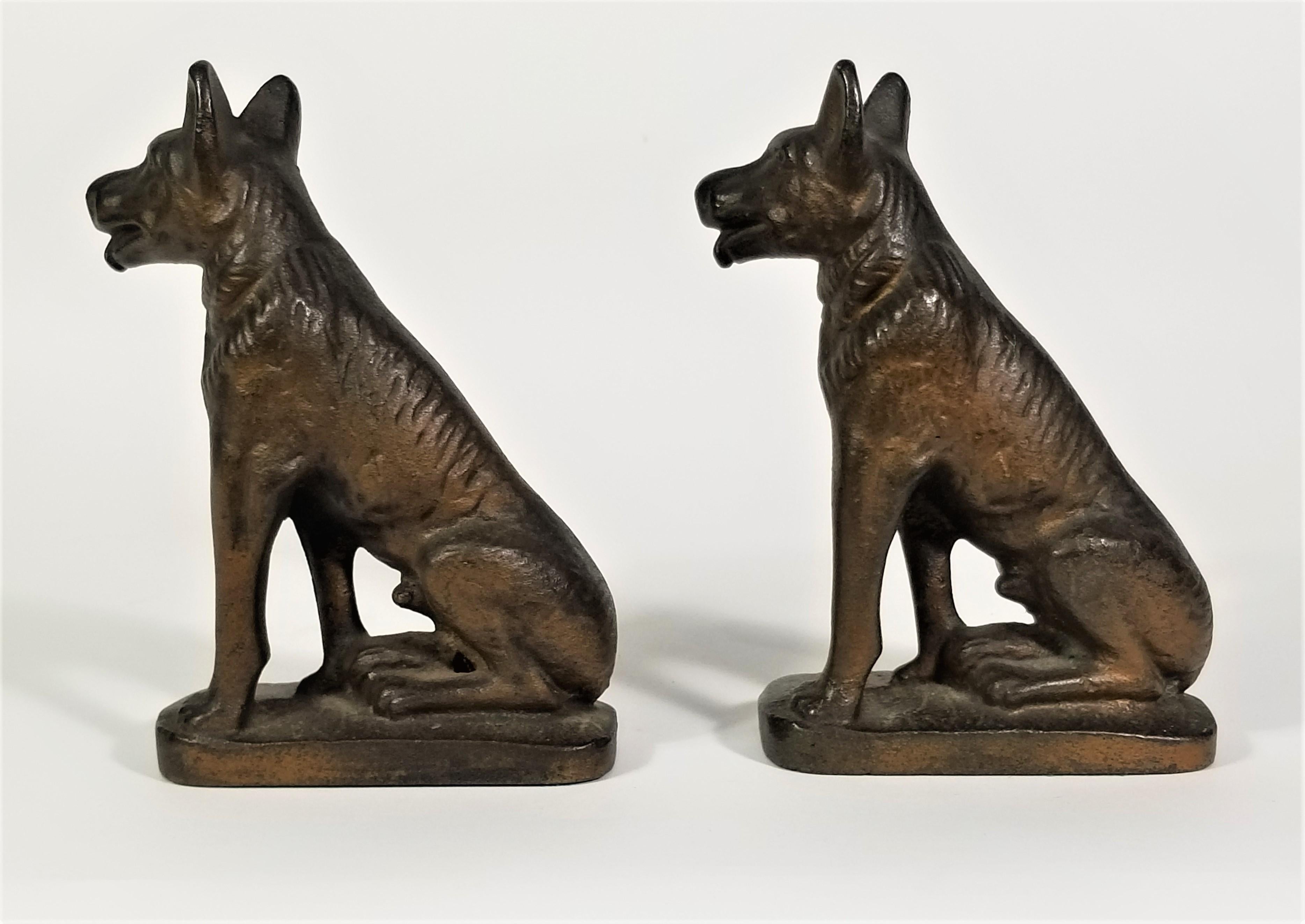 Serre-livres allemands Shepard en bronze antique en vente 2