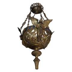 Lampe de sanctuaire gothique en bronze antique:: pendentif pour bougie d'église. Sculptures d'anges