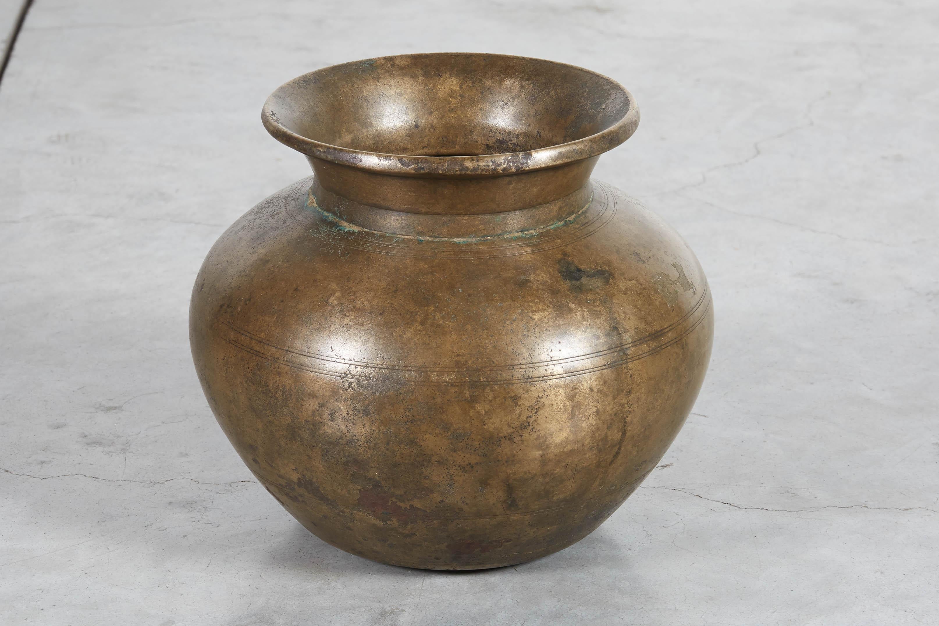 antique bronze vessels