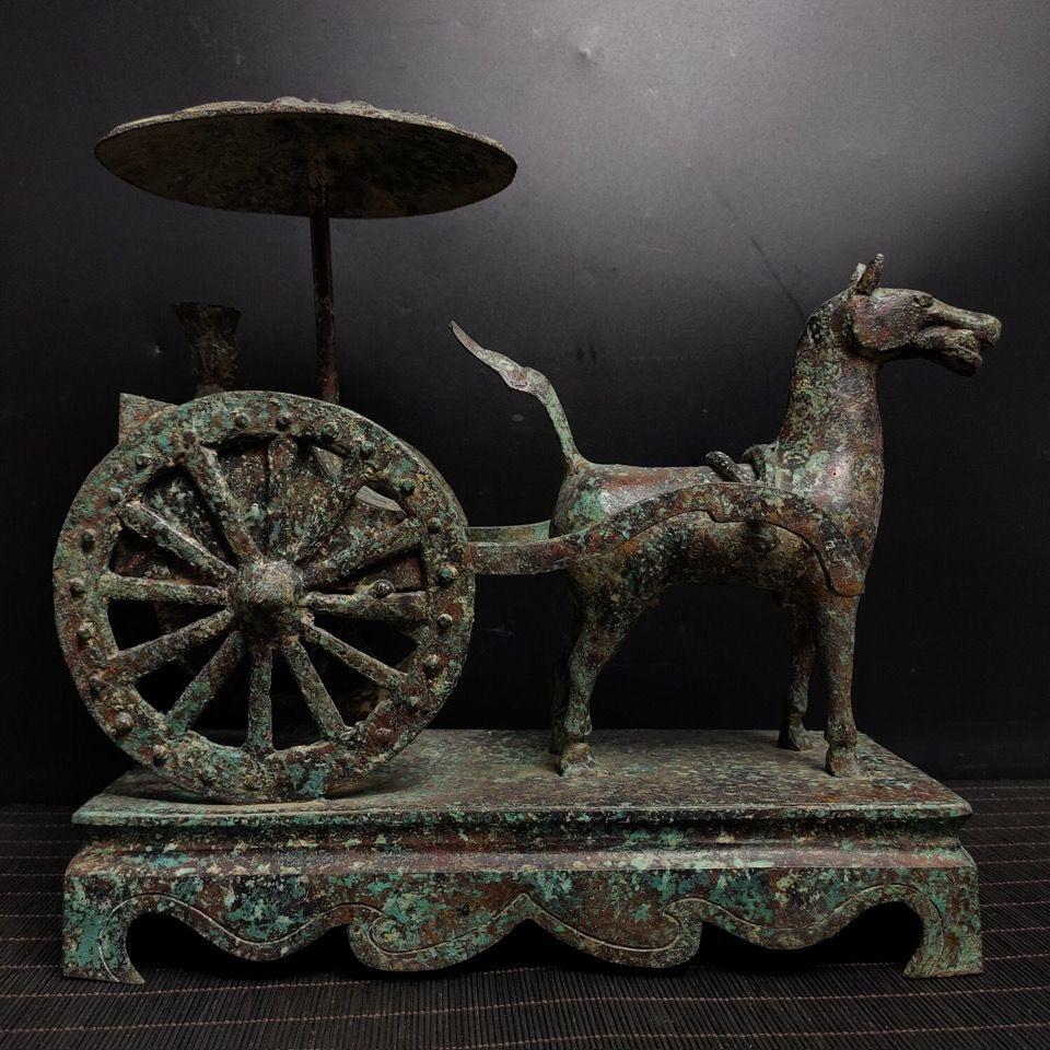 Antique Bronze Horse Drawn Cart from Ancient China For Sale 1