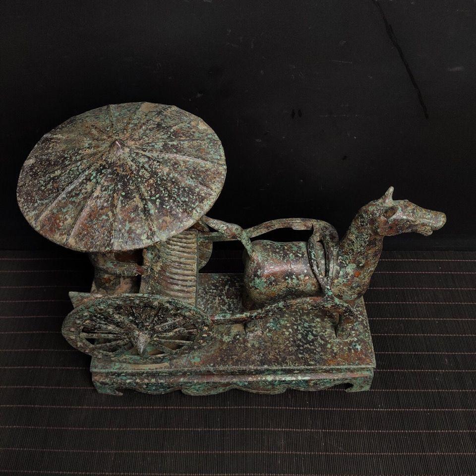 Antique Bronze Horse Drawn Cart from Ancient China For Sale 5