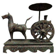 Antiker, drapierter Pferdewagen aus Bronze aus dem antiken China