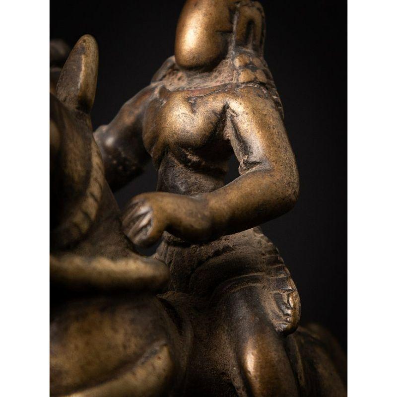 Antikes Bronzepferd mit Reiter aus Indien aus Indien im Angebot 13