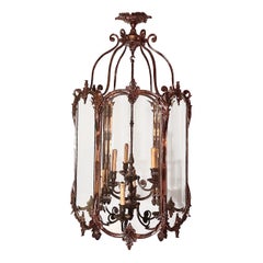 Lanterna in bronzo antico con vetro smussato, 1910-1920 circa.