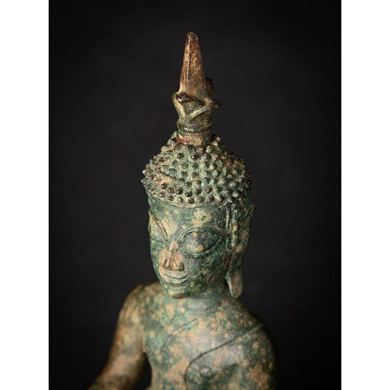 Antike Bronzestatue eines Laos Buddha aus Laos aus Laos im Angebot 8