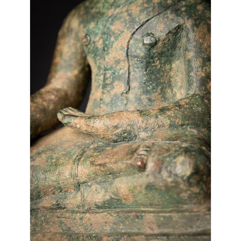 Antike Bronzestatue eines Laos Buddha aus Laos aus Laos im Angebot 11