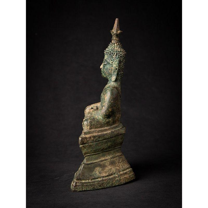 Antike Bronzestatue eines Laos Buddha aus Laos aus Laos (Laotisch) im Angebot