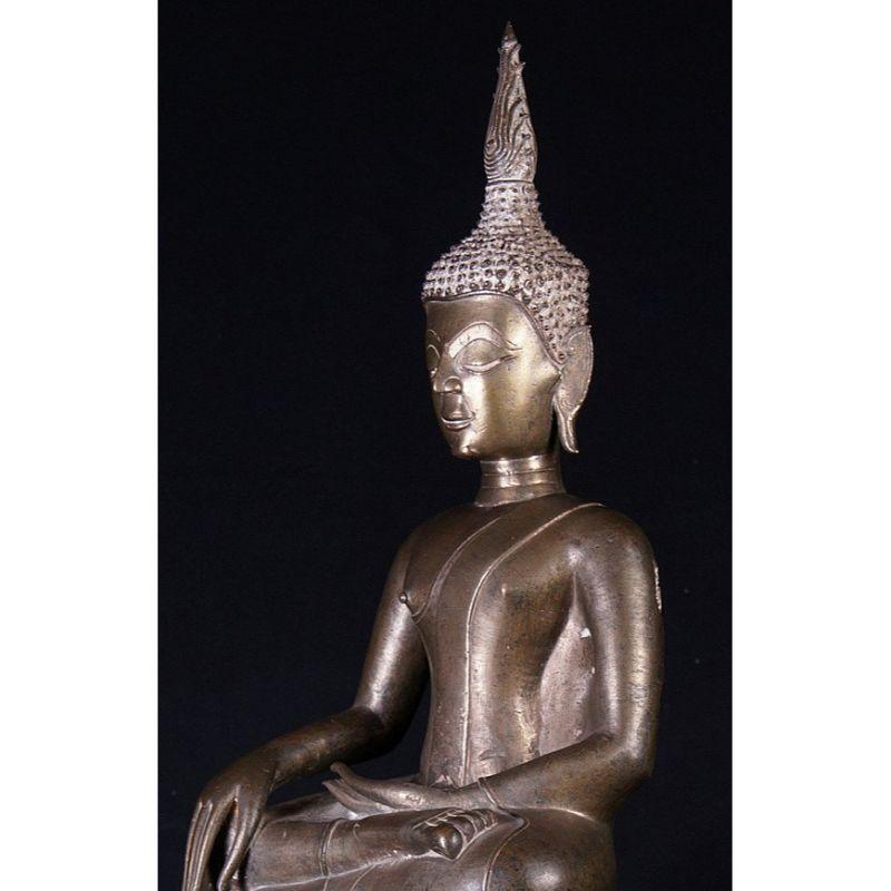 Antike Bronzestatue eines Laos Buddha aus Laos aus Laos im Angebot 3