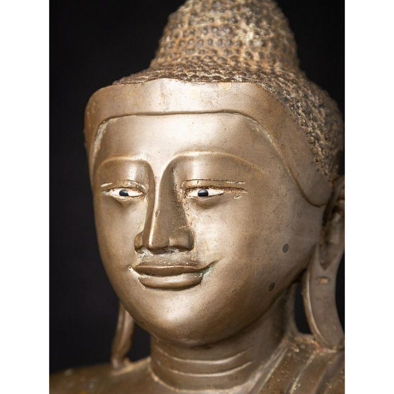 Antique Bronze Mandalay Buddha from Burma 10