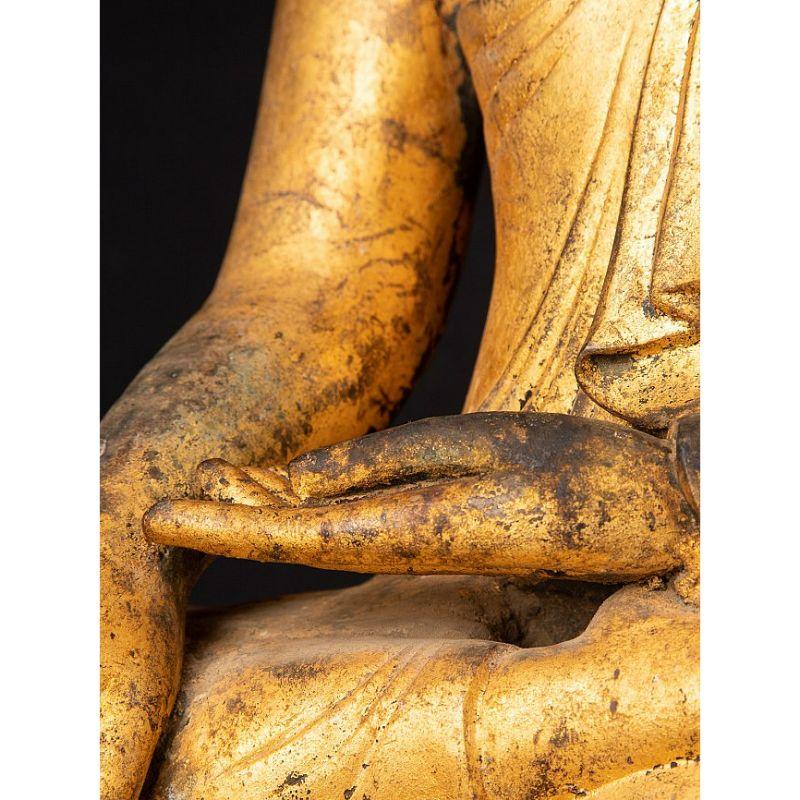 Antique Bronze Mandalay Buddha from Burma For Sale 12