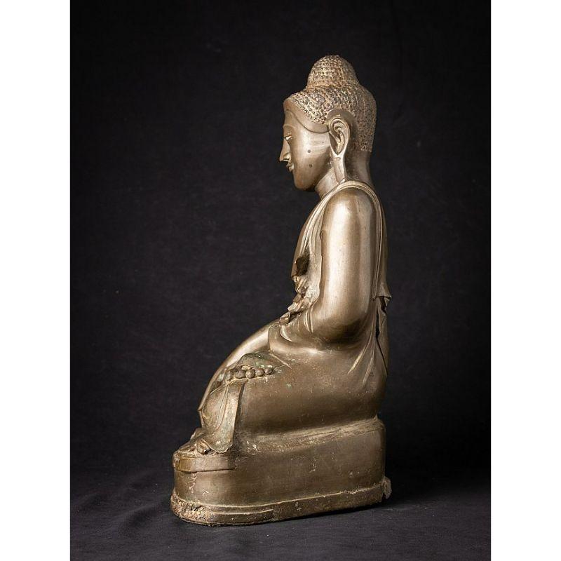 Antique Bronze Mandalay Buddha from Burma 2