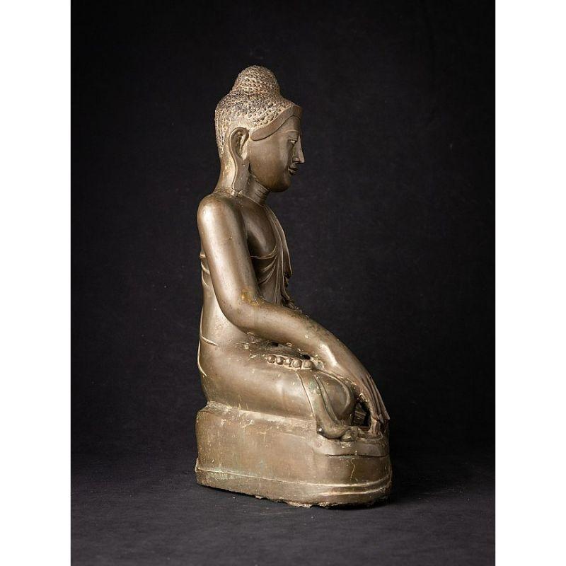 Antique Bronze Mandalay Buddha from Burma 4