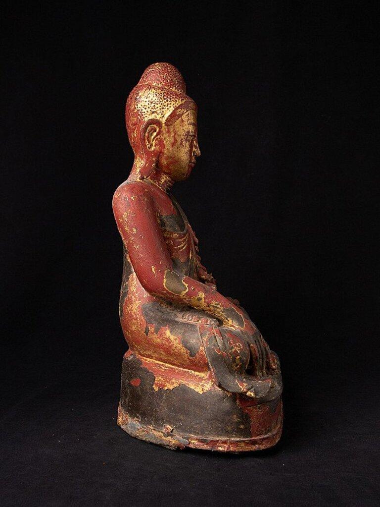 Antique Bronze Mandalay Buddha from Burma For Sale 4