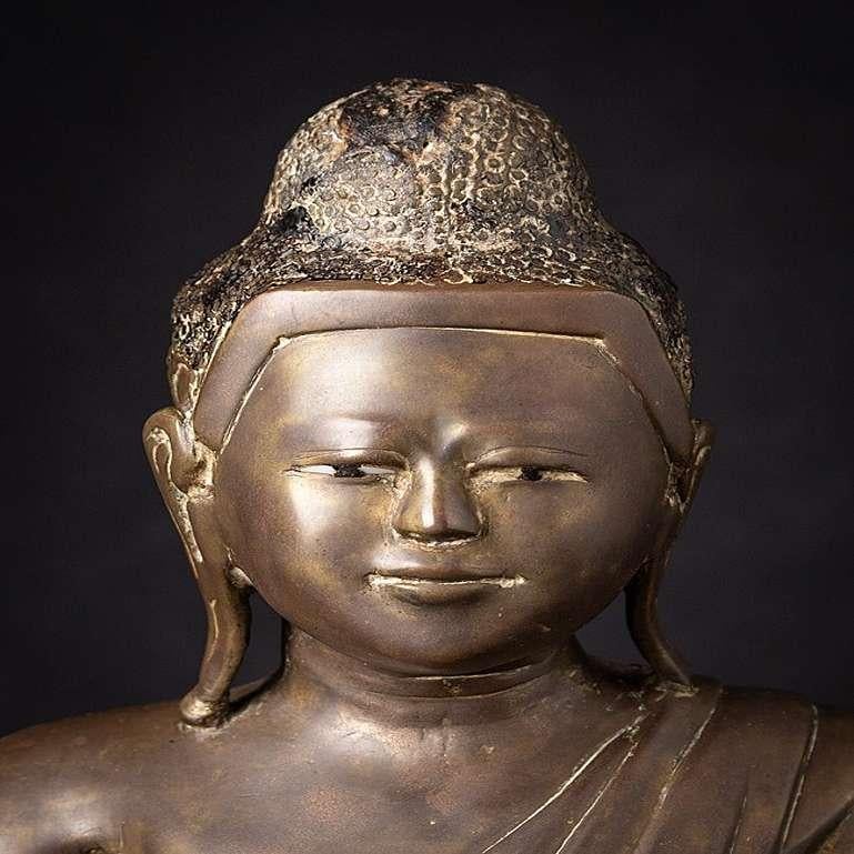 Antique Bronze Mandalay Buddha Statue from Burma For Sale 5