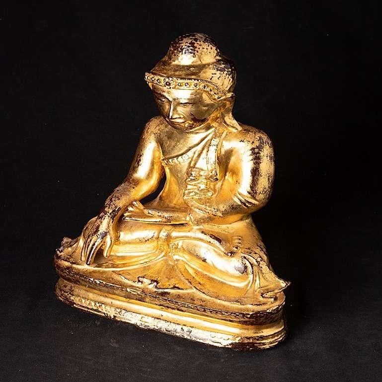 Antique Bronze Mandalay Buddha Statue from Burma For Sale 8