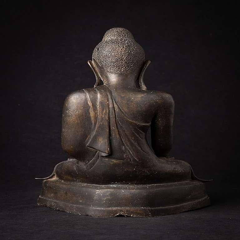 Antike Mandalay-Buddha-Statue aus Bronze aus Birma im Zustand „Gut“ im Angebot in DEVENTER, NL