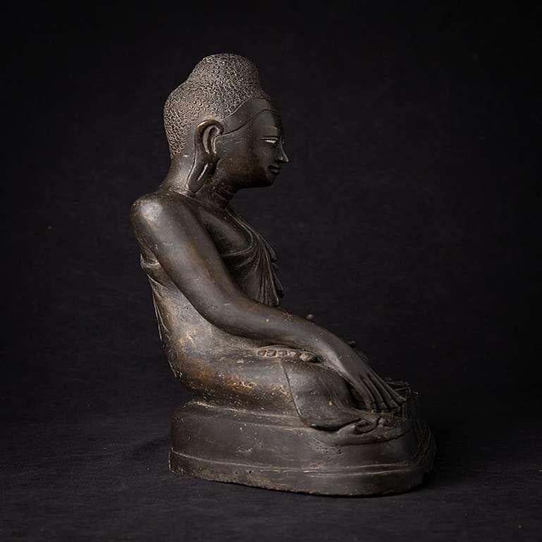 Antike Mandalay-Buddha-Statue aus Bronze aus Birma (19. Jahrhundert) im Angebot