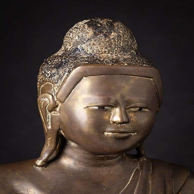 Antique Bronze Mandalay Buddha Statue from Burma For Sale 3