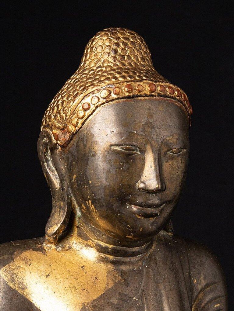 Antique Bronze Mandalay Buddha Statue from Burma For Sale 2