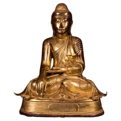 Statua di Buddha Mandalay in bronzo antico dalla Birmania