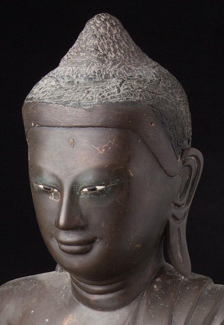 Antique Bronze Mandalay Buddha Statue from Burma 7