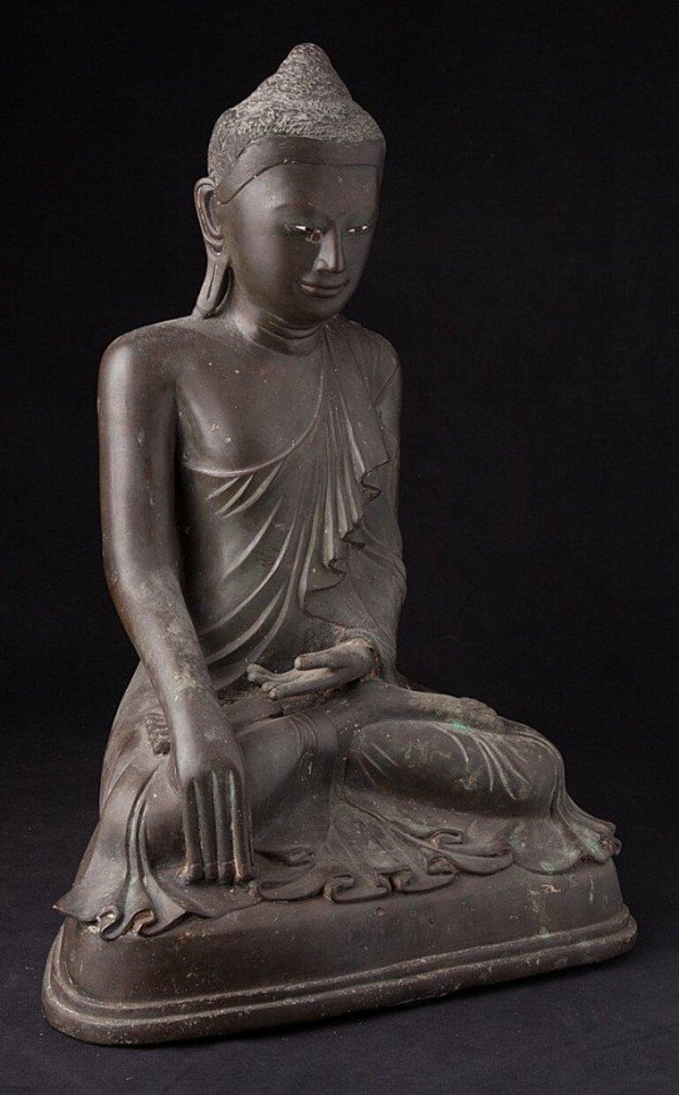 Antique Bronze Mandalay Buddha Statue from Burma 1