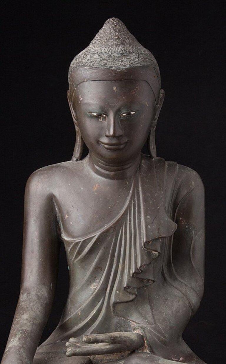 Antique Bronze Mandalay Buddha Statue from Burma 3
