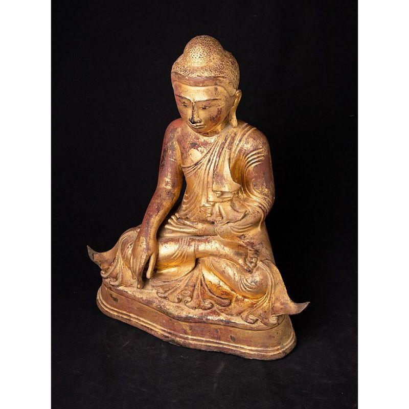 Antique bronze Mandalay Buddha statue from Burma  Original Buddhas For Sale 4