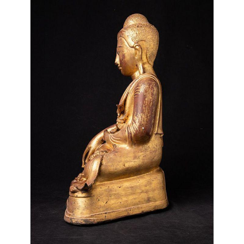 Antique bronze Mandalay Buddha statue from Burma  Original Buddhas In Good Condition For Sale In DEVENTER, NL