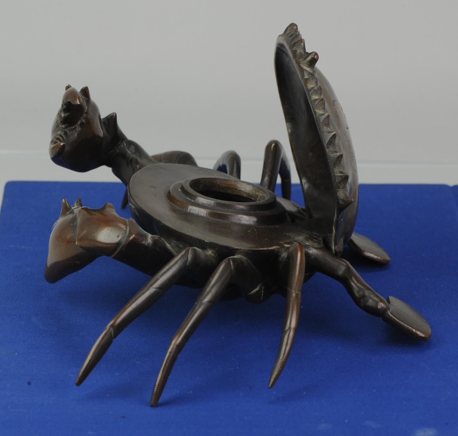 Antique Bronze Meiji Okimono Inkpot of a Crab, 19th Century, Japan, Japanese For Sale 3