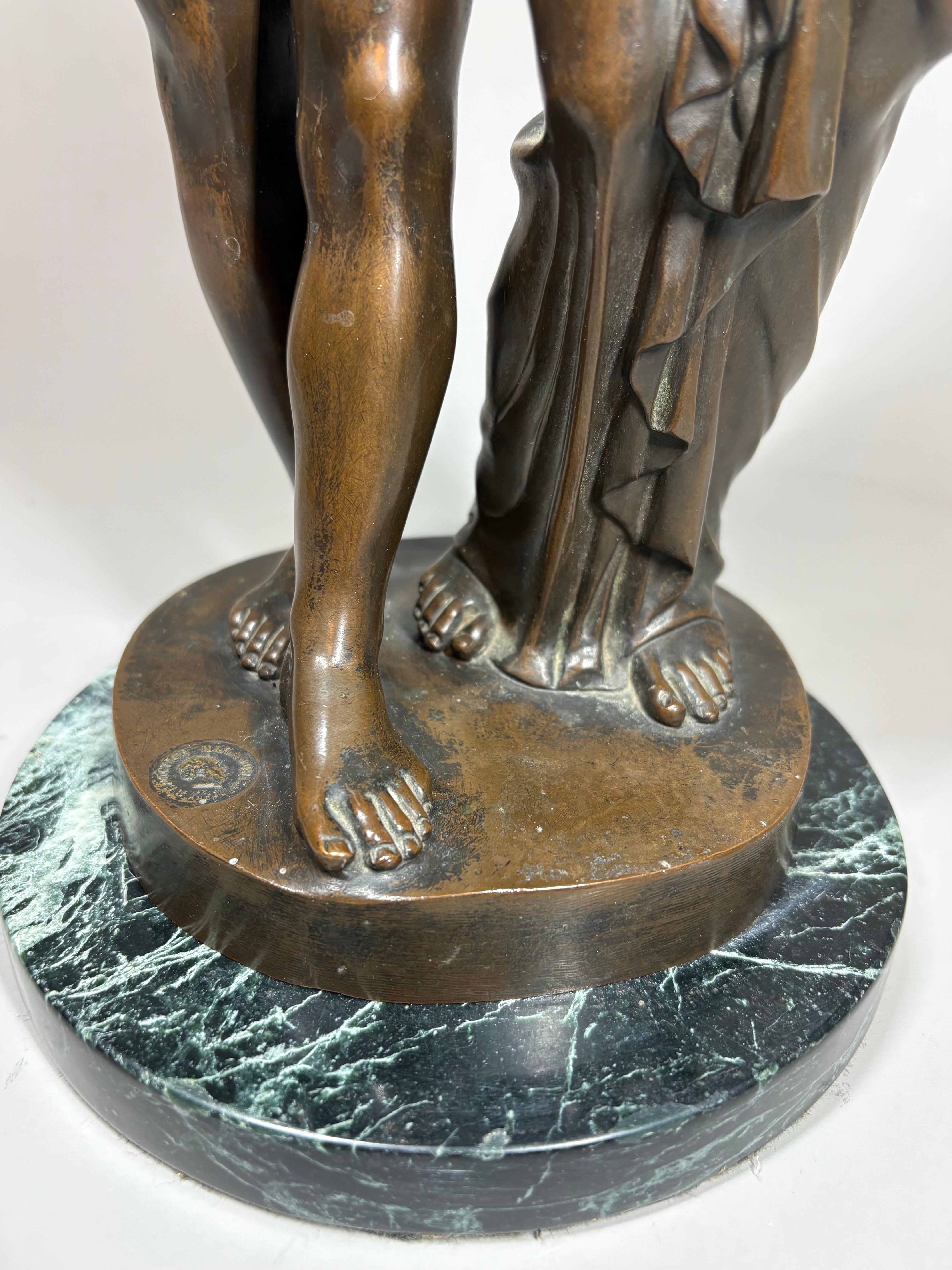 Antique bronze model of Cupid and Psyche after The Antique Bronce en venta