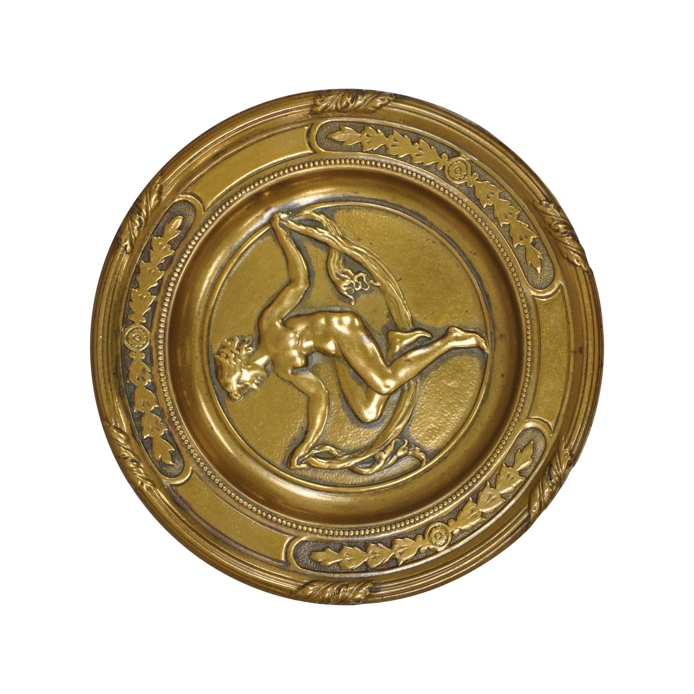 Plat rond Art nouveau néoclassique en bronze ancien avec jeune fille nue