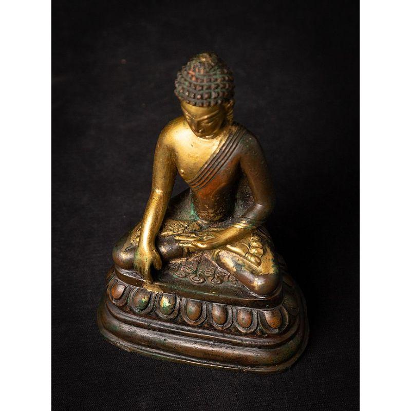 Antique Bronze Nepali Buddha Statue from Nepal For Sale 8