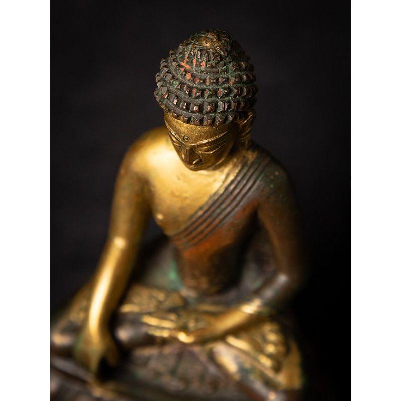 Antique Bronze Nepali Buddha Statue from Nepal For Sale 9