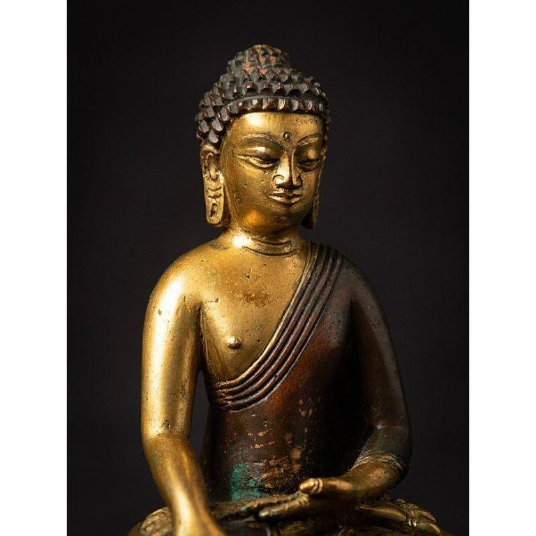 Antique Bronze Nepali Buddha Statue from Nepal For Sale at 1stDibs