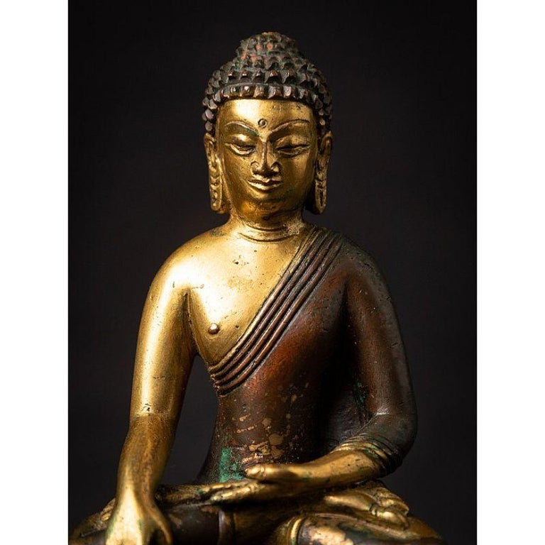 Antique Bronze Nepali Buddha Statue from Nepal For Sale at 1stDibs