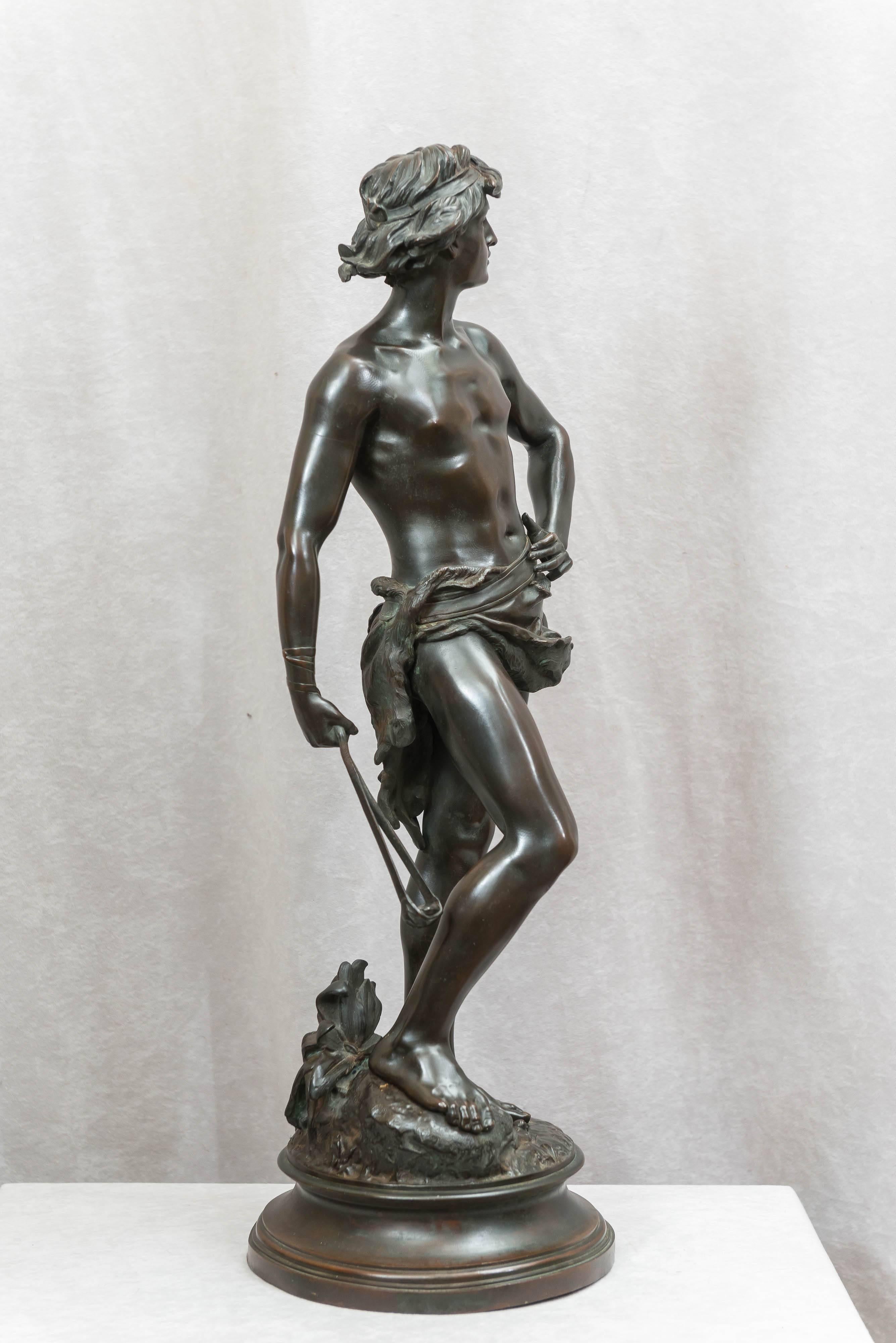 Antique Bronze of David Holding His Slingshot Ready for Action In Excellent Condition In Petaluma, CA