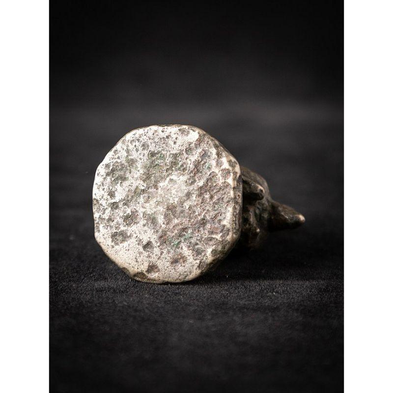 Antikes Opiumgewicht aus Bronze aus Birma im Angebot 5