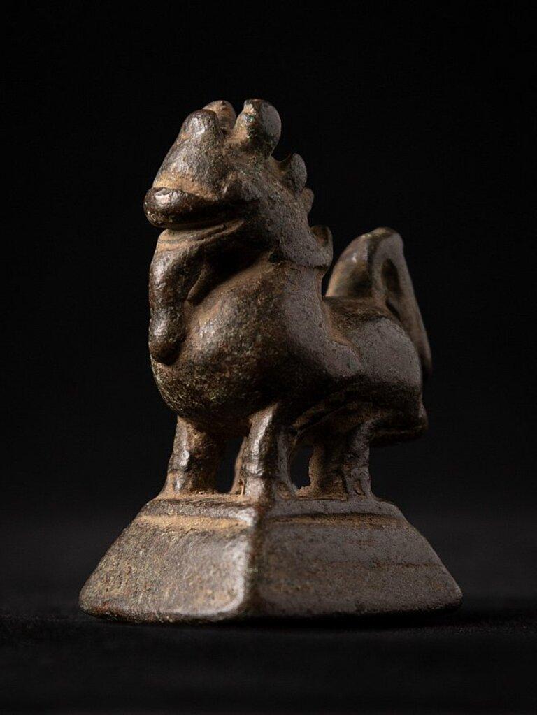 Poids en bronze ancien d'opium de Birmanie en vente 5
