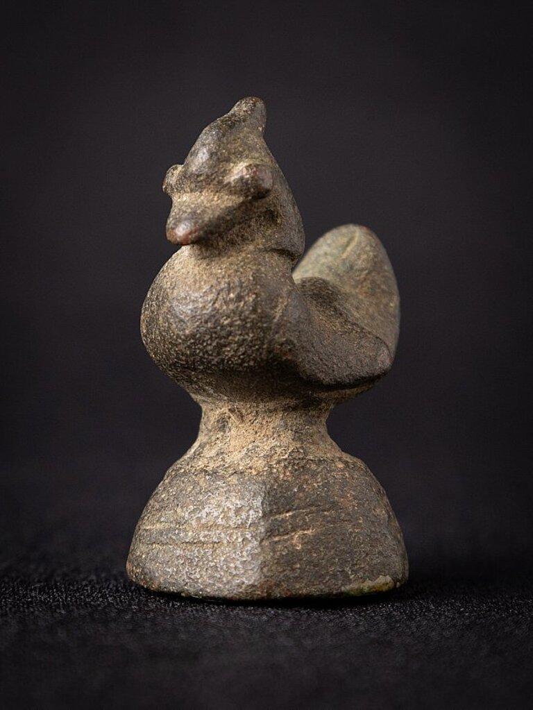 Poids en bronze ancien d'opium de Birmanie en vente 7