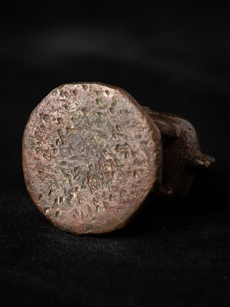 Antique bronze Opium Weight from Burma For Sale 7
