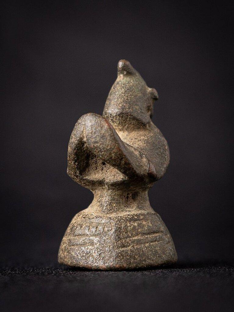 Poids en bronze ancien d'opium de Birmanie en vente 8