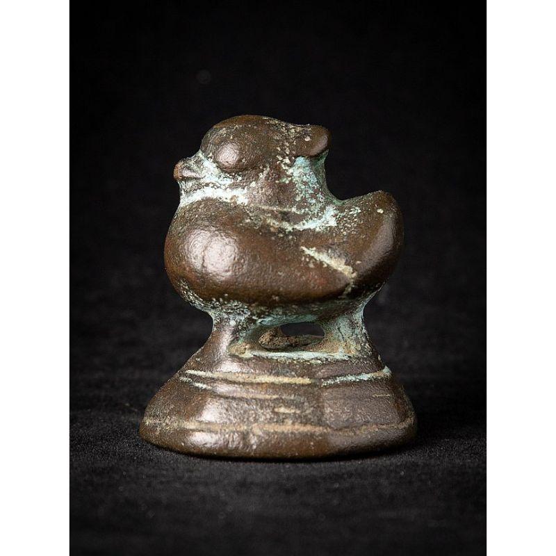 Material: bronze
4,1 cm high 
3,4 cm wide and 3,6 cm deep
Weight: 0.151 kgs
Originating from Burma
19th Century.

