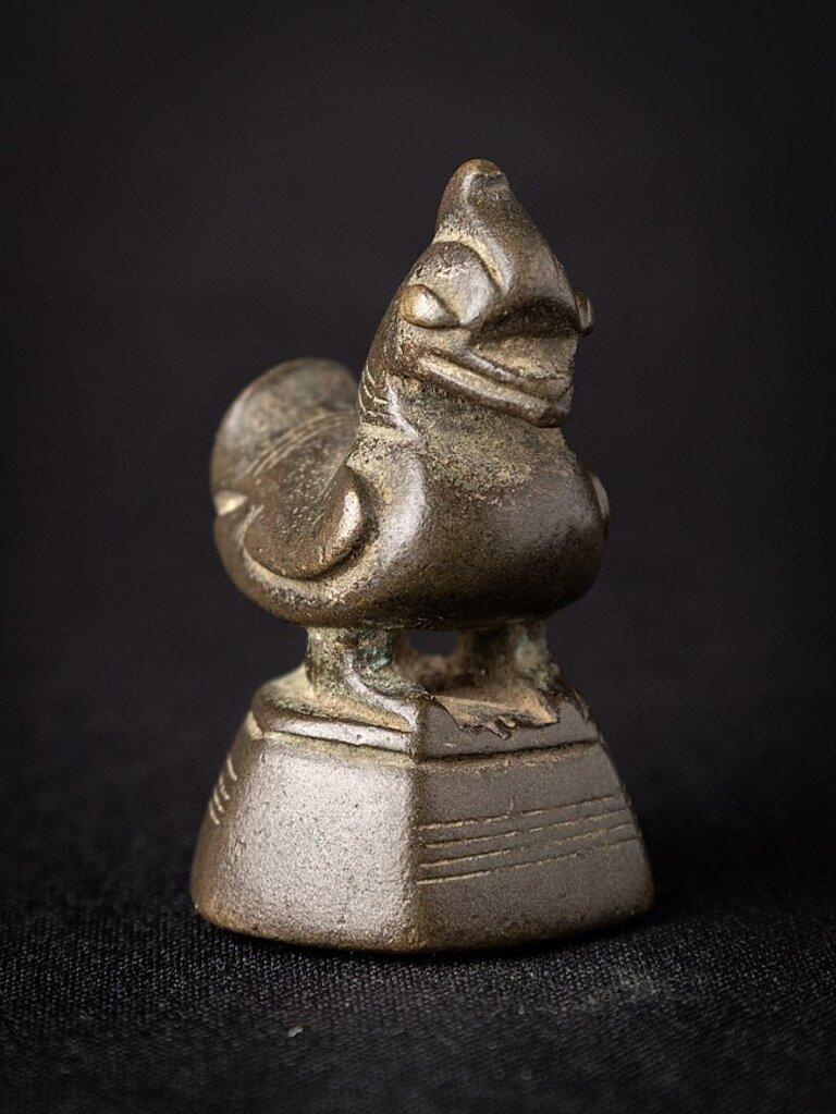 Antique bronze Opium weight from Burma In Good Condition For Sale In DEVENTER, NL