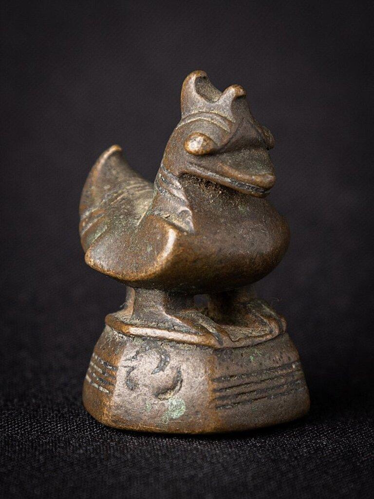 Antique bronze Opium Weight from Burma In Good Condition For Sale In DEVENTER, NL