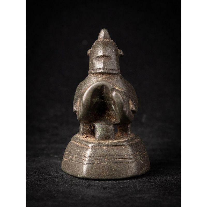 Material: bronze
5,2 cm high 
3,3 cm wide and 3,7 cm deep
Weight: 0.159 kgs
Originating from Burma
19th Century.

